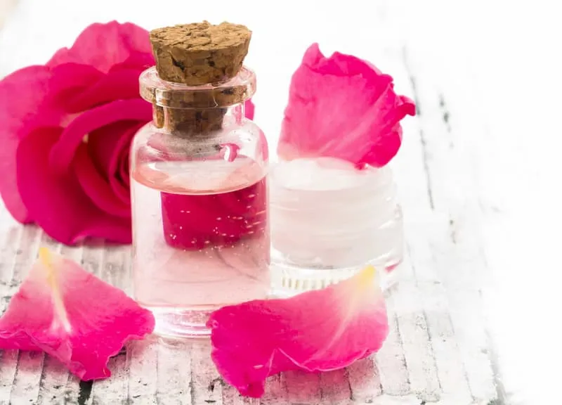 خرید گلاب اصل دوآتیشه + قیمت عالی با کیفیت تضمینی